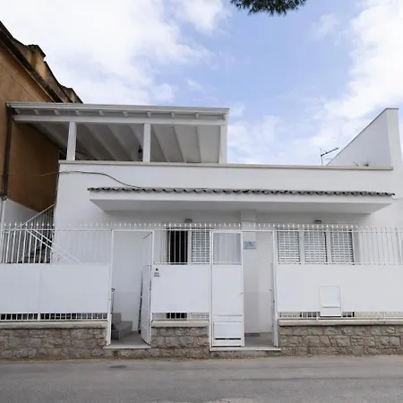 Casa vacanze Dimora Saline 63 - Mondello